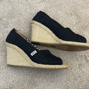 Toms Wedges